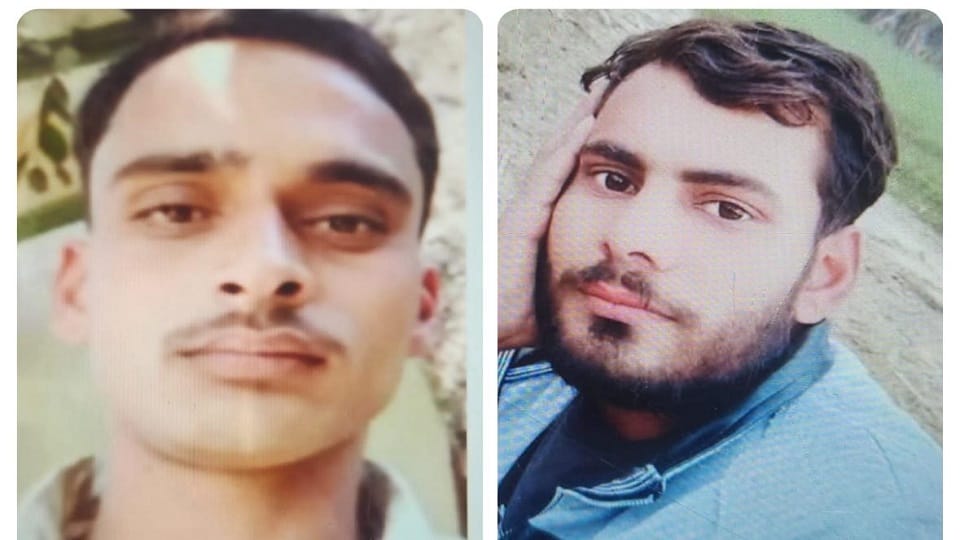 Death of two friends: As soon as the dumper overturned, there was an outcry, people shouted