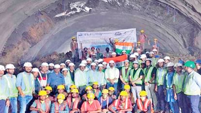 Shimla News: शिमला बाईपास पर रंघाव-भाड सुरंग के दोनों छोर मिले, आधा घंटा कम होगा सफर Shimla News: Both ends of Ranghav-Bhad tunnel met on Shimla bypass, journey will be reduced by half an hour