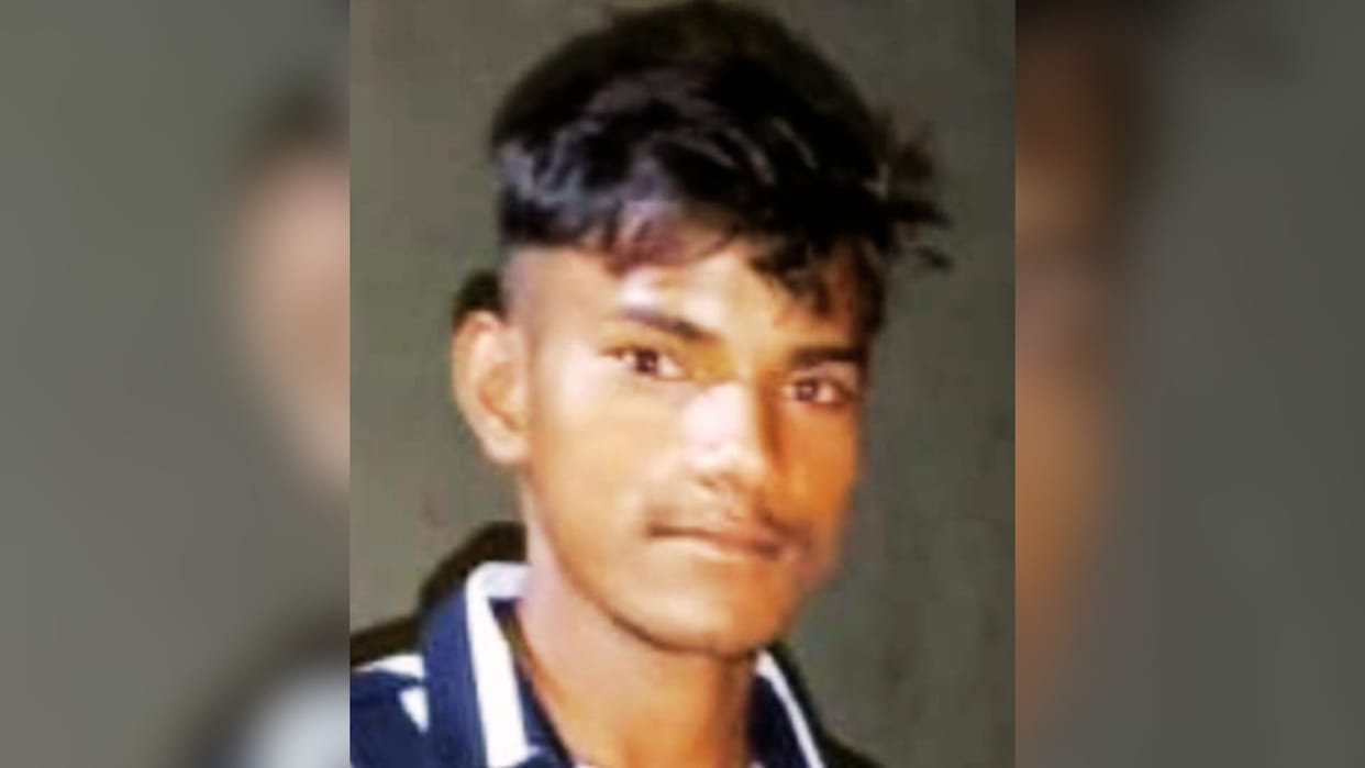 UP Accident news Earning son lost his life driver fell down after tractor overturned