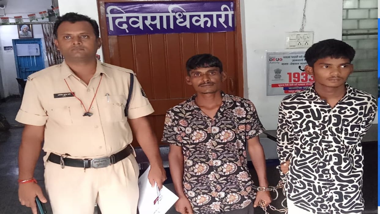 Two accused of stealing from the purse of a patient's relative in Mekahara Hospital are in police custody