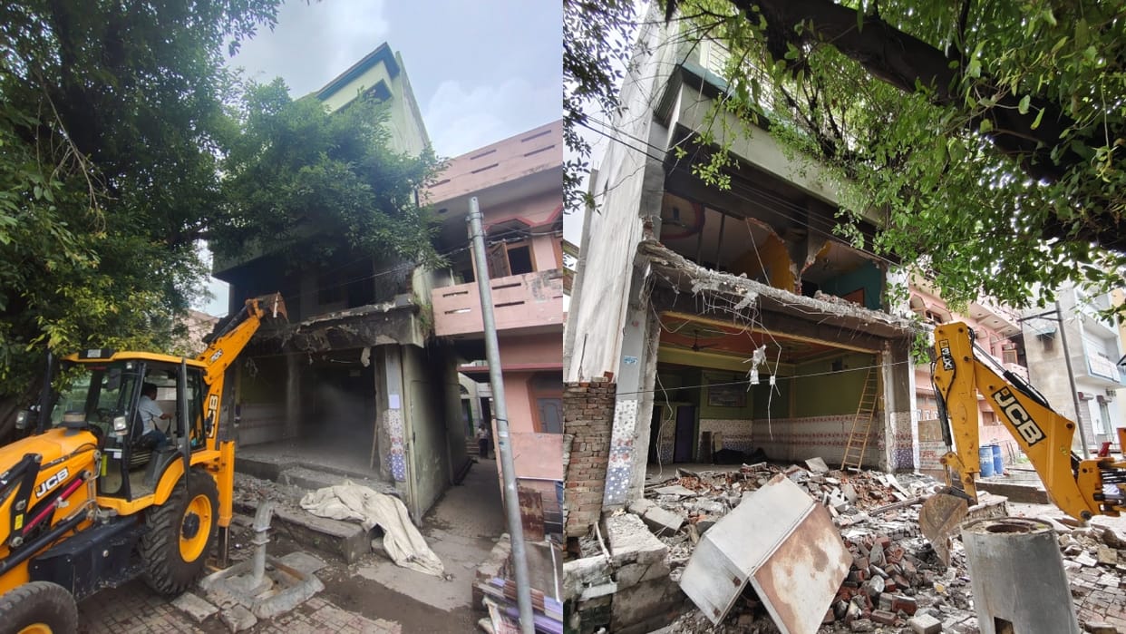 Bulldozer ran on the three-storey house of history-sheeter Zubair in Bareilly