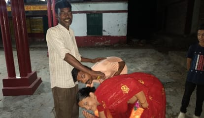 UP News  Lover came to meet wife husband caught them and got them married in temple got agreement letter