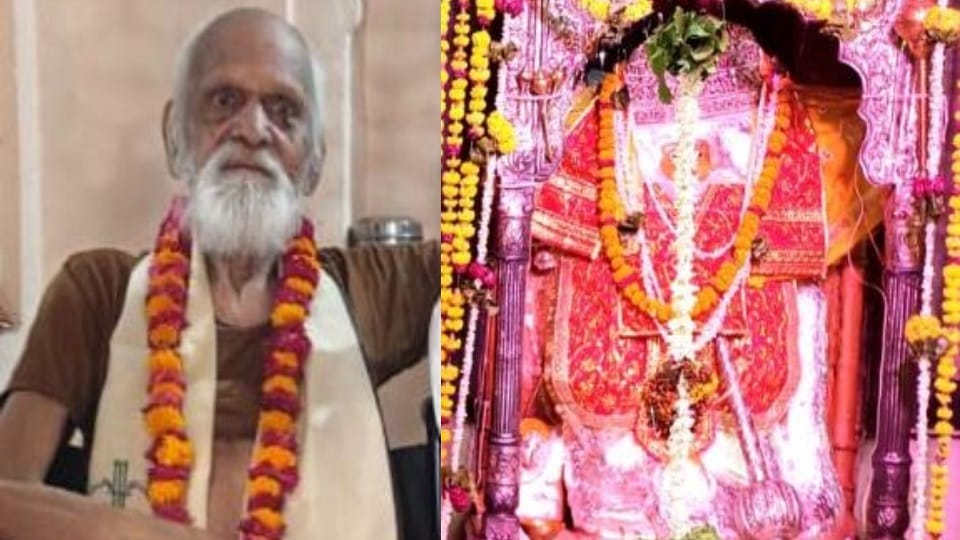 Mahant Doridas devoted worshipper of Lord Ram's devotee Hanuman not come out of temple for 40 years