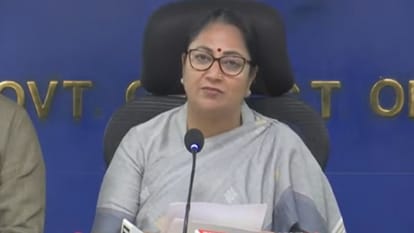 सीएम रेखा गुप्ता