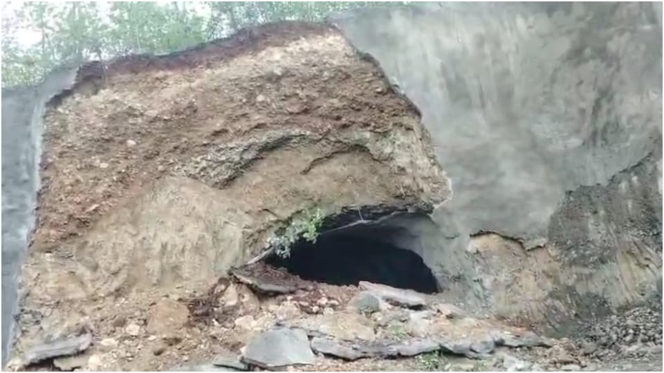 Tunnel Collapse at Indore-Ichhapur Highway One Worker Dead, Another Injured