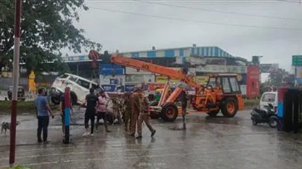 Haldwani: Car falls into canal, four members of a family die