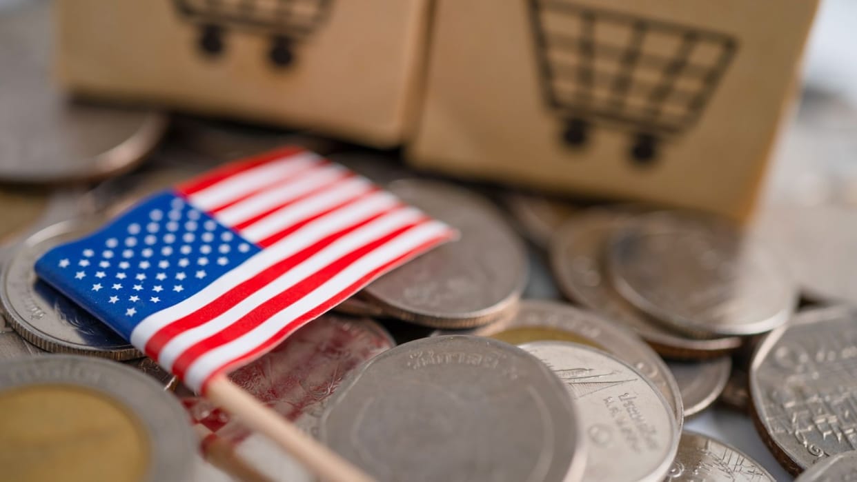 US economy shrank 0.5 per cent between January and March, worse than 2 earlier estimates had revealed