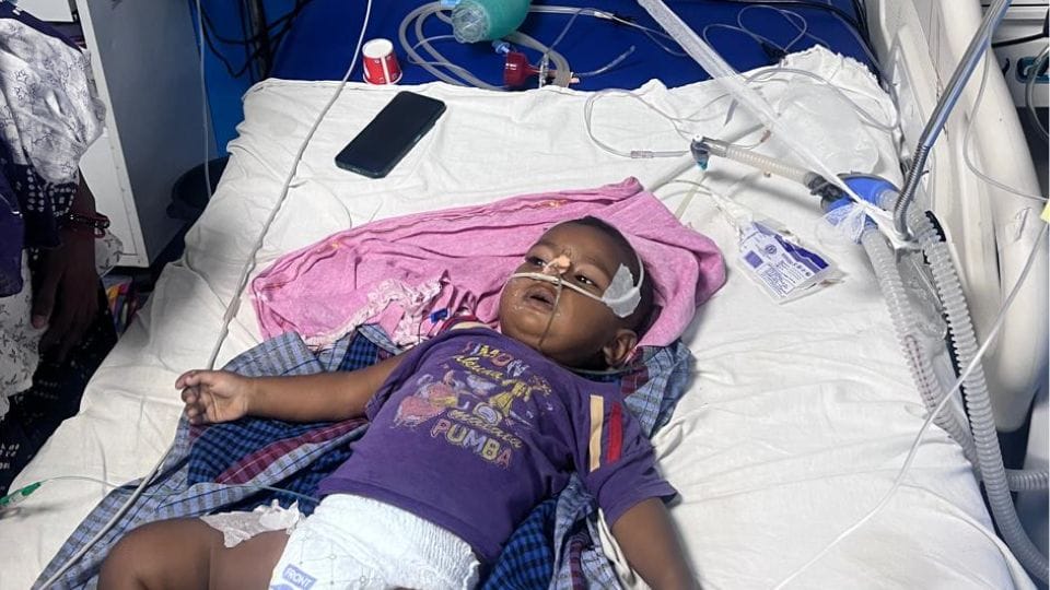 11 month old girl was bitten by snake and doctors saved her life In Bijapur