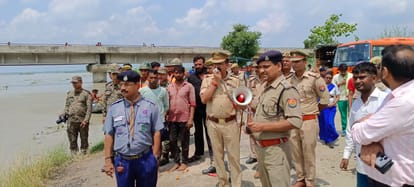 Flood relief mock drill in Hastinapur: Rehearsal to save people drowning in Ganga, awareness among villagers