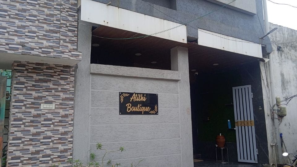 Thieves stole Rs 44 lakh in Raigarh Gold biscuits, cash and valuables missing