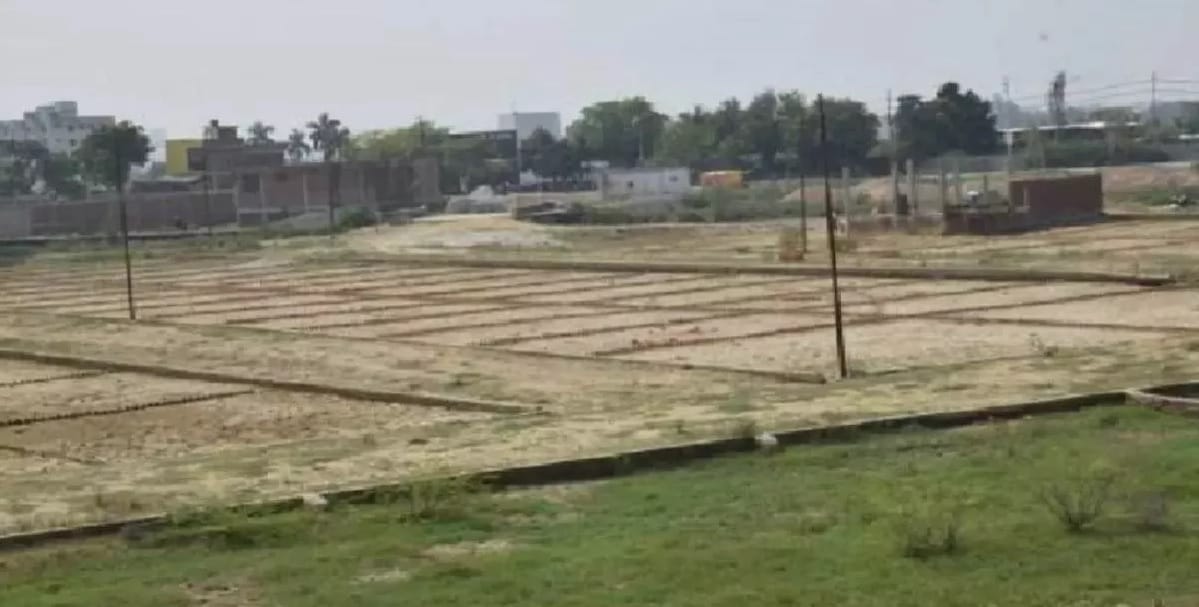 Kanpur Farmers blocked the way to industrial corridor demanding eight times compensation instead of four