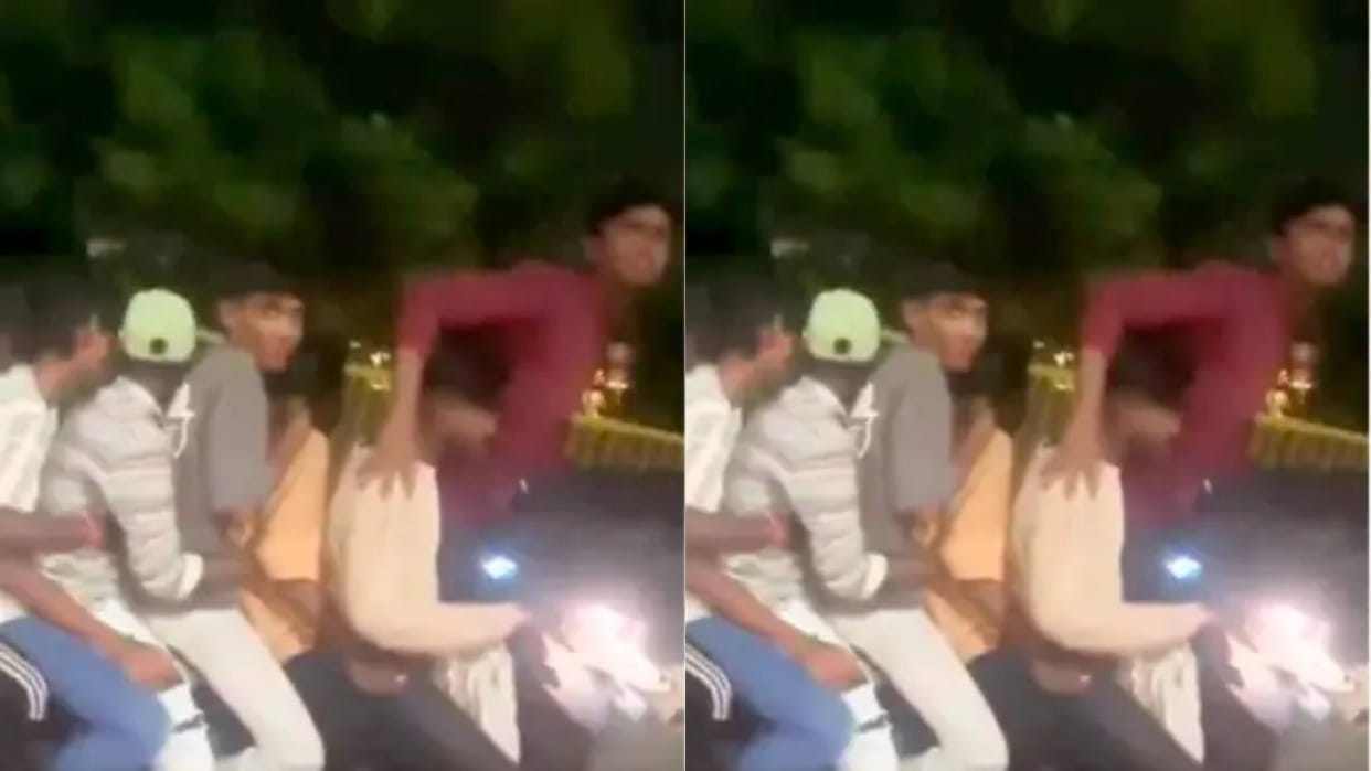8 boys were doing stunts on a bike police took them to task and removed all their heroism Video goes Viral