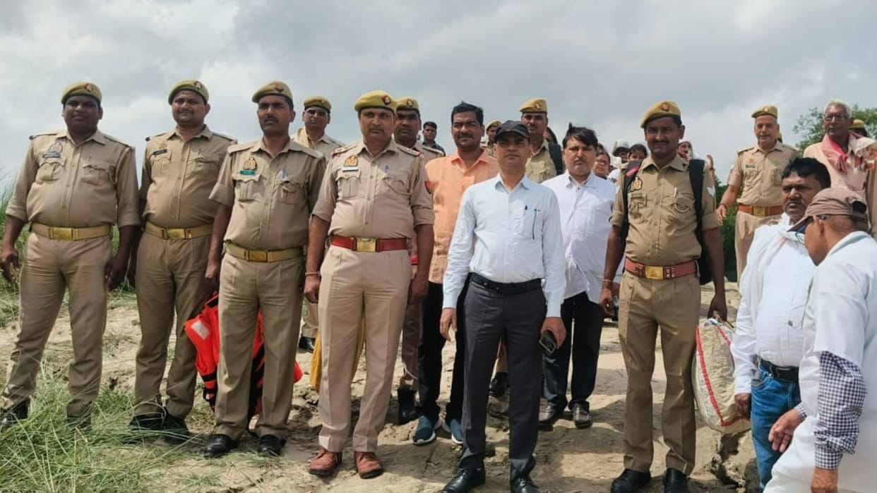 Mock drill If you want to avoid flood and disaster NDRF gave tips People gathered to watch rehearsal