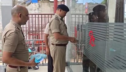 Roorkee News Casino was running in  hotel women were serving liquor Police raided, 32 people arrested