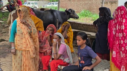 Death of mother and two daughters: The family swallowed poison under the debt of Rs. 6 lakhs