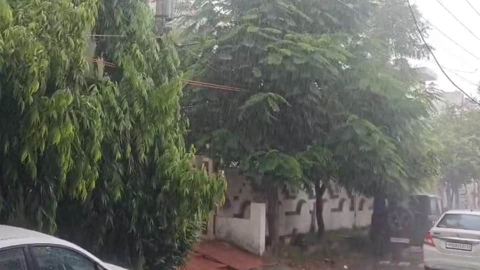 जालंधर में बरसात
