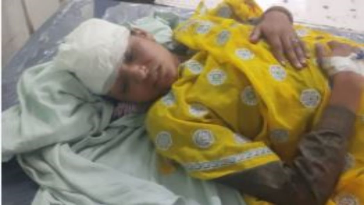 Alwar News: Woman Thrown from Moving Car over Dowry Harassment, Hospitalized in Critical Condition