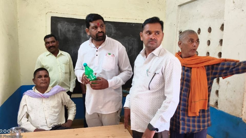 शासकीय प्राथमिक शाला चिपरा के प्रधानाध्यापक निलंबित
