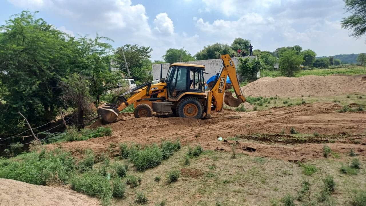 अवैध बजरी पर सबसे बड़ी कार्रवाई