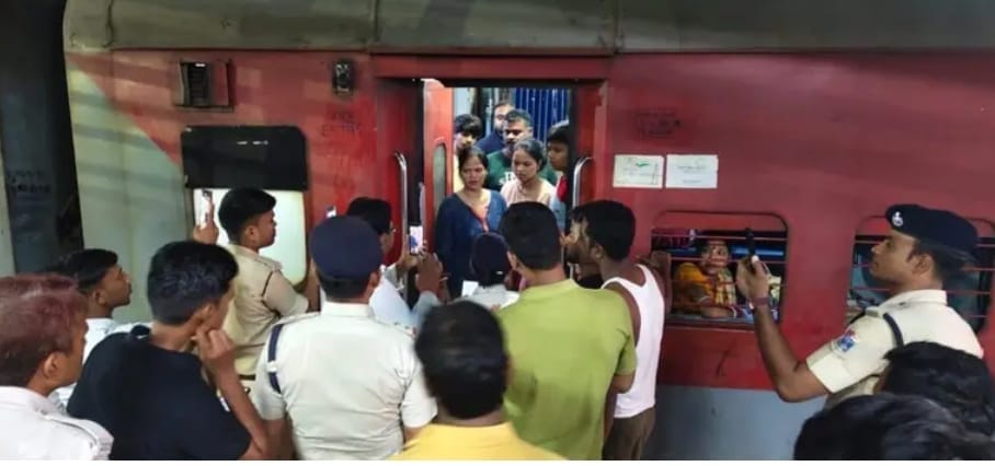 Bihar: There was no robbery or theft in Bihar-Bhubaneswar Duronto Express Passengers missing luggage recovered