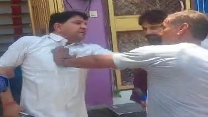 Shamli: The team that went to collect the electricity bill was chased away and beaten, people said - let's rec