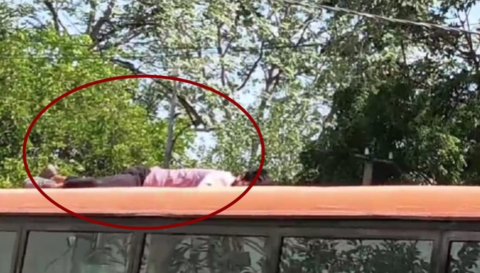 man jumped from bridge in Rampur and fell unconscious after falling on roof of a bus