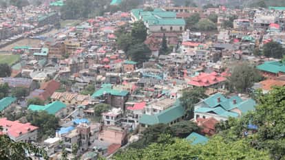 Three shops at the Laxminath temple were vacated, with other shopkeepers ordered to pay rent by the 31st.