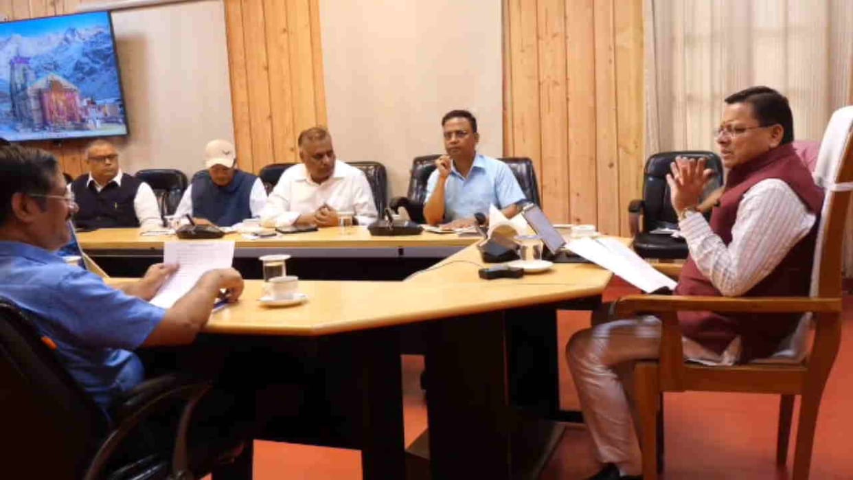 Review meeting chaired by CM Dhami detailed review of irrigation and revenue schemes Uttarakhand News