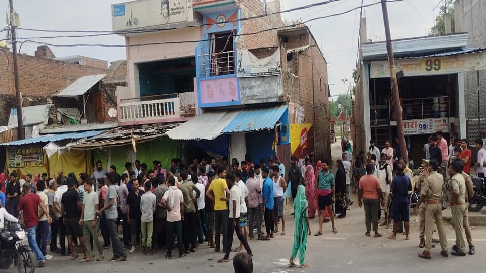 One house three dead body in pratapgarh All died without screaming or bleeding tantrik connection revealed