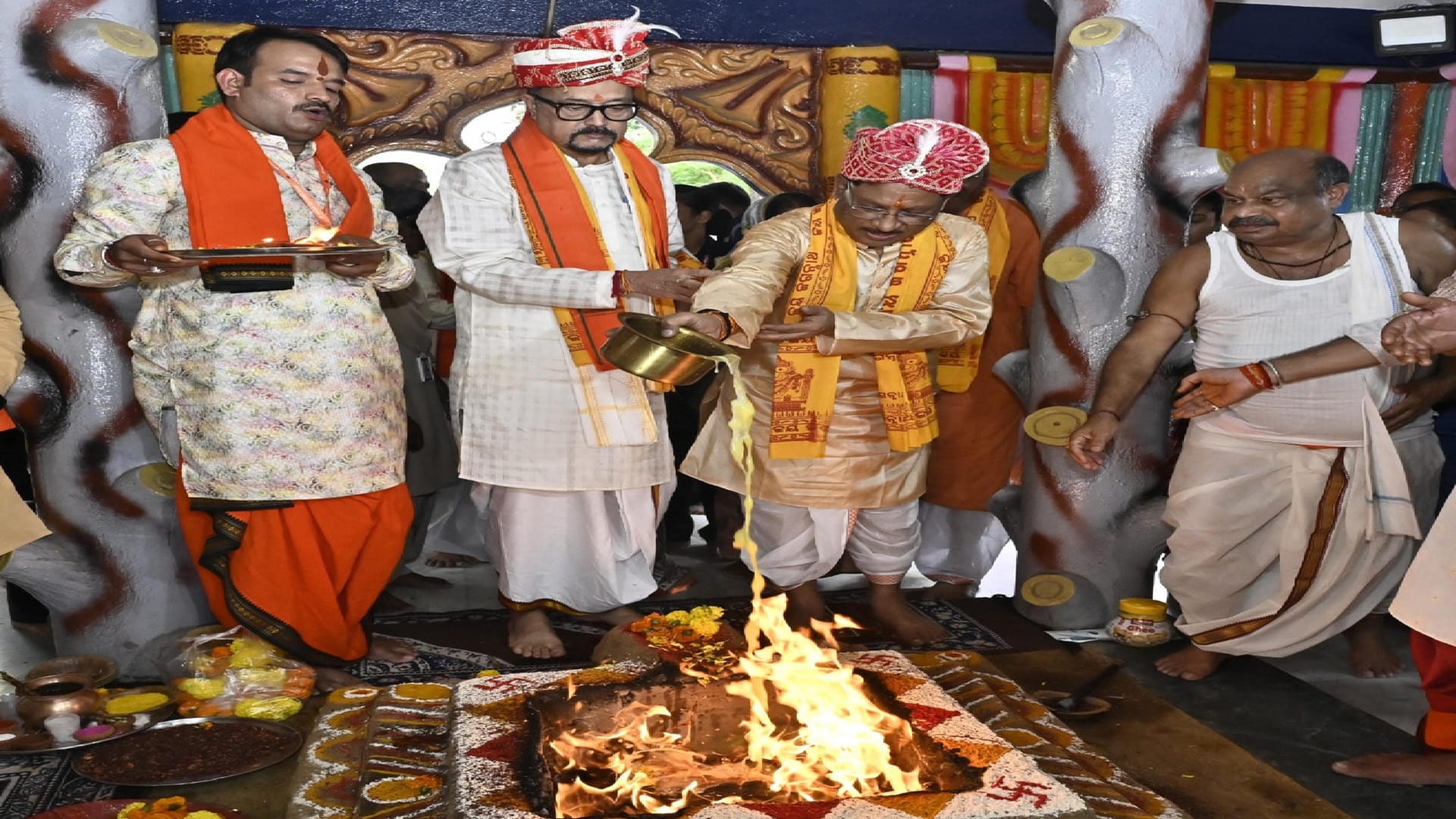 रायपुर में निकली भगवान जगन्नाथ की रथ यात्रा:सीएम विष्णुदेव साय ने की  छेरपहरा की रस्म, राज्यपाल डेका हुए शामिल - Chief Minister Sai Along With  Governor Deka ...