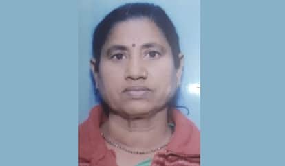 Kanpur Accident High speed Scorpio hits couple woman dies husbands treatment continues search for driver