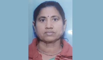 Kanpur Accident High speed Scorpio hits couple woman dies husbands treatment continues search for driver