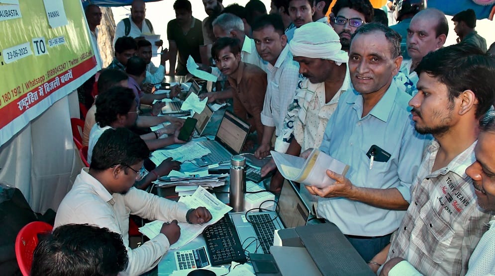 Kanpur New meter installed bill came eight times 2825 complaints came in four day solution camp