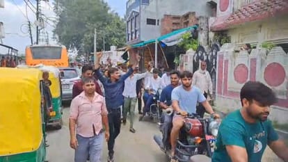 up kathavachak beating case Mukta Mani father said trust God not government