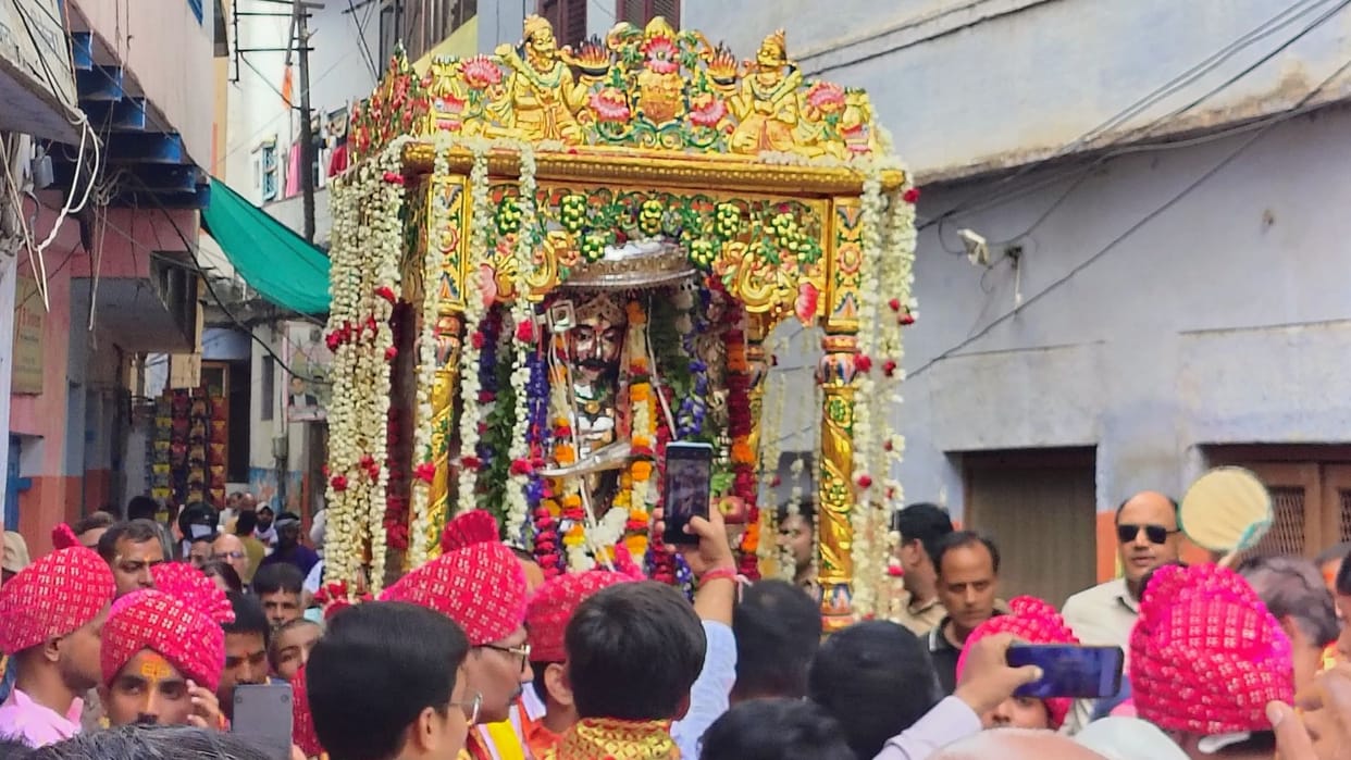 Baba Kal Bhairav Panchbadan idol of golden chariot procession of golden and silver