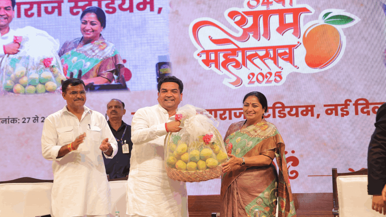 CM Rekha inaugurated 34th Mango Festival at Thyagaraj Stadium