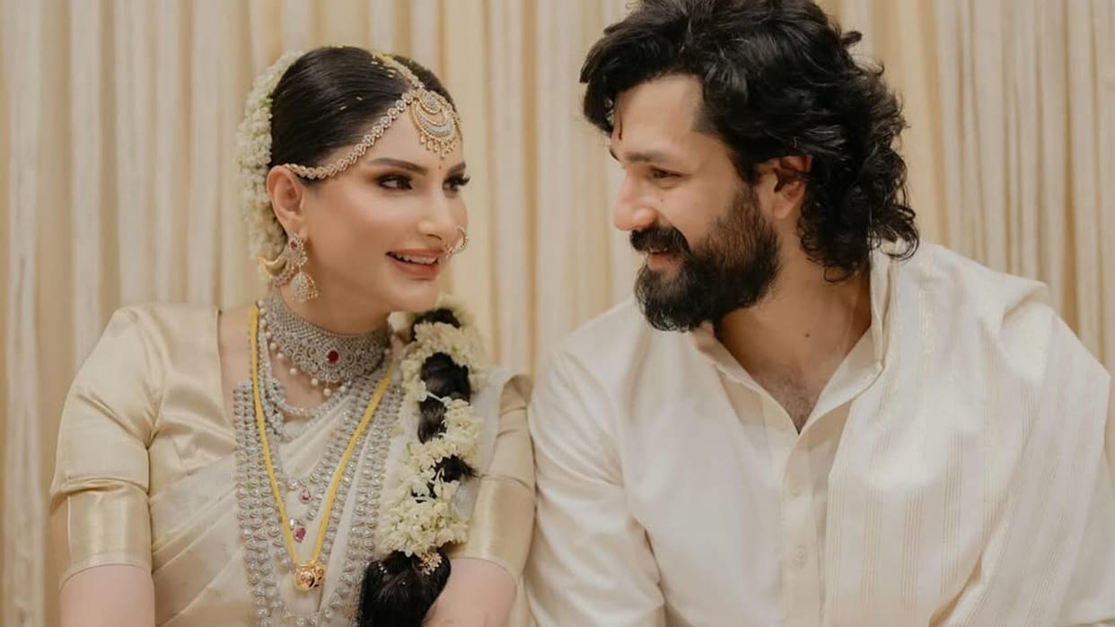 Akhil Akkineni Shares wedding photos with zainab ravdjee
