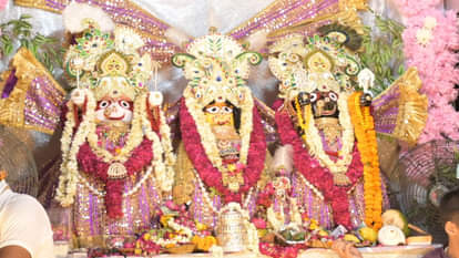 Kanpur: Lord Jagannath came out to give darshan to the devotees