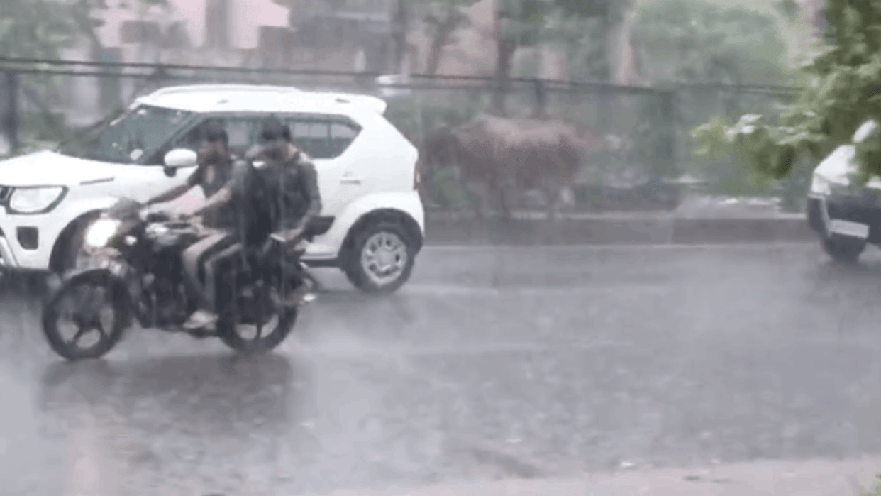 Monsoon activity will increase in Terai and Central UP there will be good rain in these districts know update