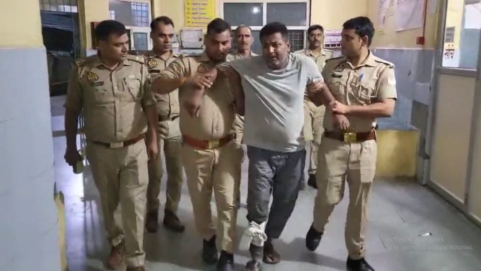 Police arrested three criminals in an encounter in Khurja