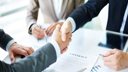 Government Reveals: Over 2.04 Lakh Private Companies Shut Down in Last 5 Years