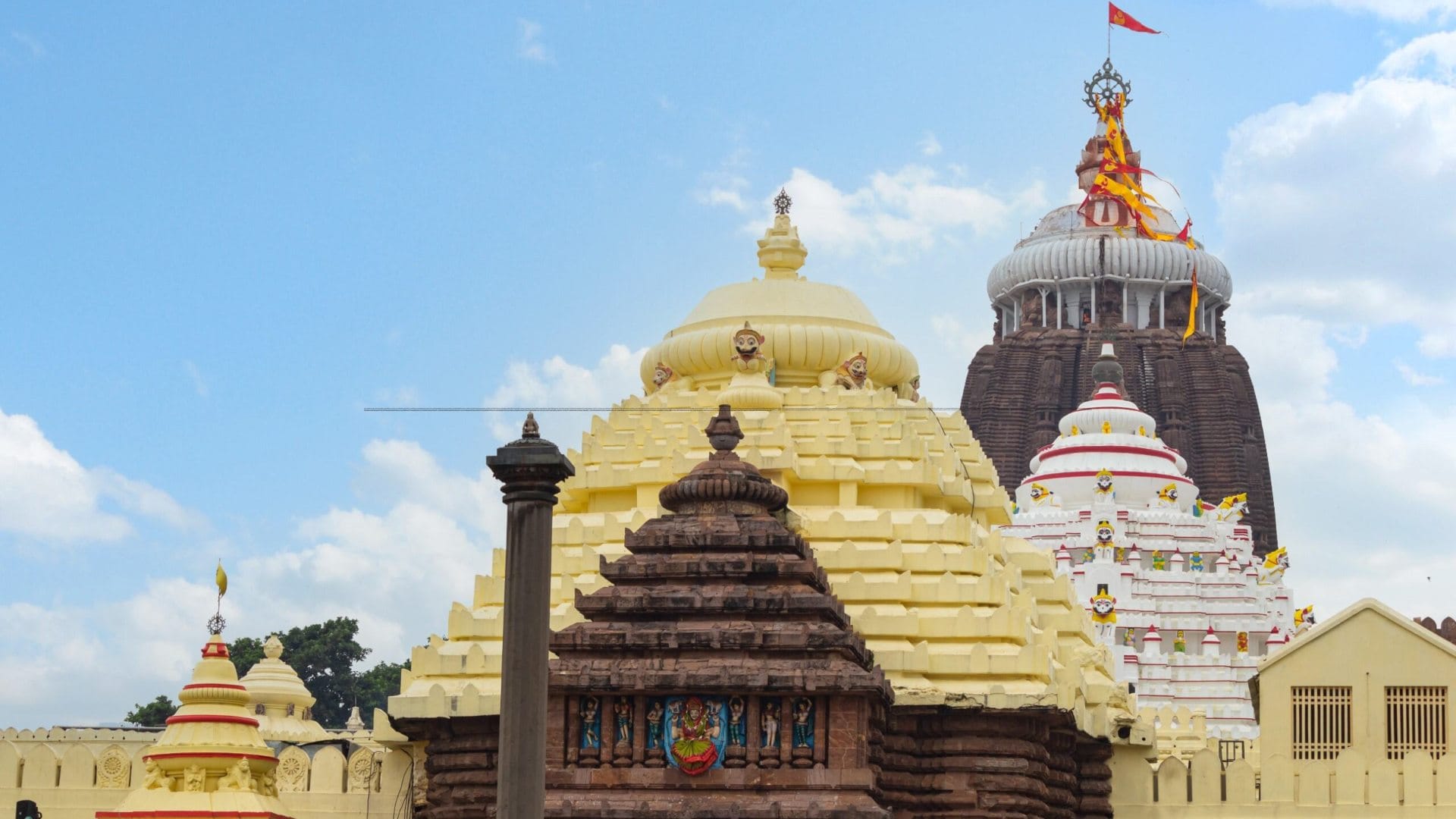 Janmashtami 2025 Mystery Of Jagannath Temple lord krishna heart still beats in temple know the Mystery behind