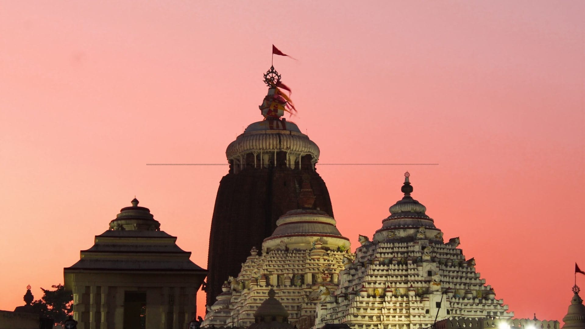 Janmashtami 2025 Mystery Of Jagannath Temple lord krishna heart still beats in temple know the Mystery behind