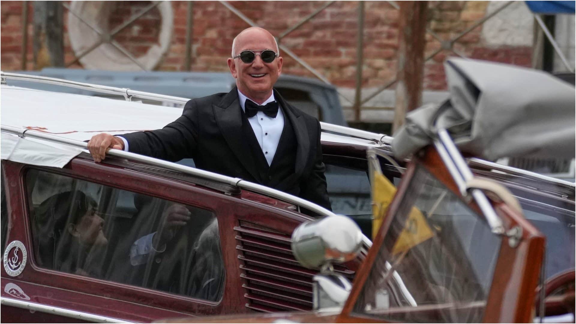 Jeff Bezos Wedding: Spends 450 Crore on Royal Feast for 250 Guests with Lauren Sanchez