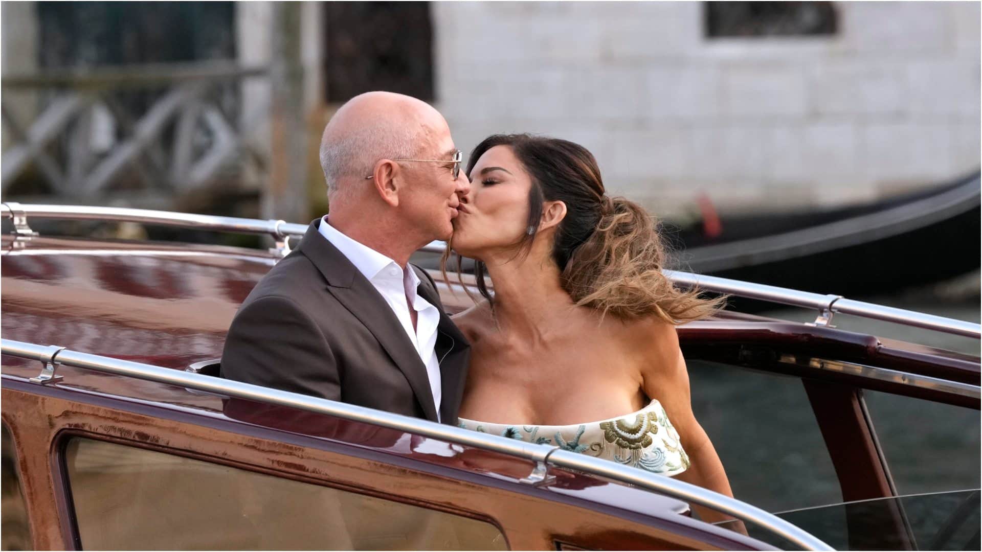 Jeff Bezos Wedding: Spends 450 Crore on Royal Feast for 250 Guests with Lauren Sanchez