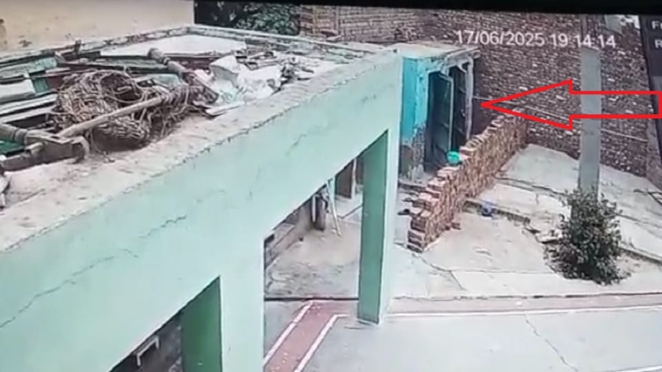 seven year old girl who went to mosque to take water misdeed in bathroom in Khurja