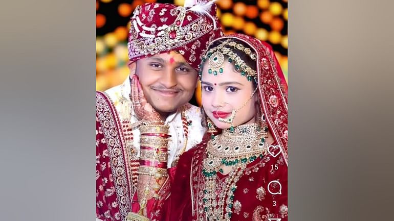 Murder case registered in suspicious death of mother son and daughter-in-law Riya father In Pratapgarh