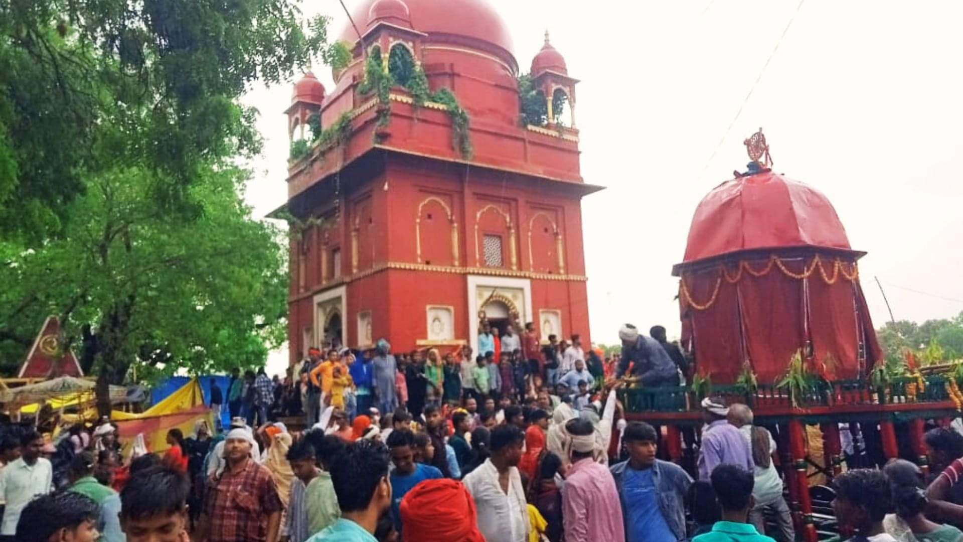 Rathyatra 2025 Lord Jagannath who left for Manfer was welcomed by Lord Indra devotees hailed him
