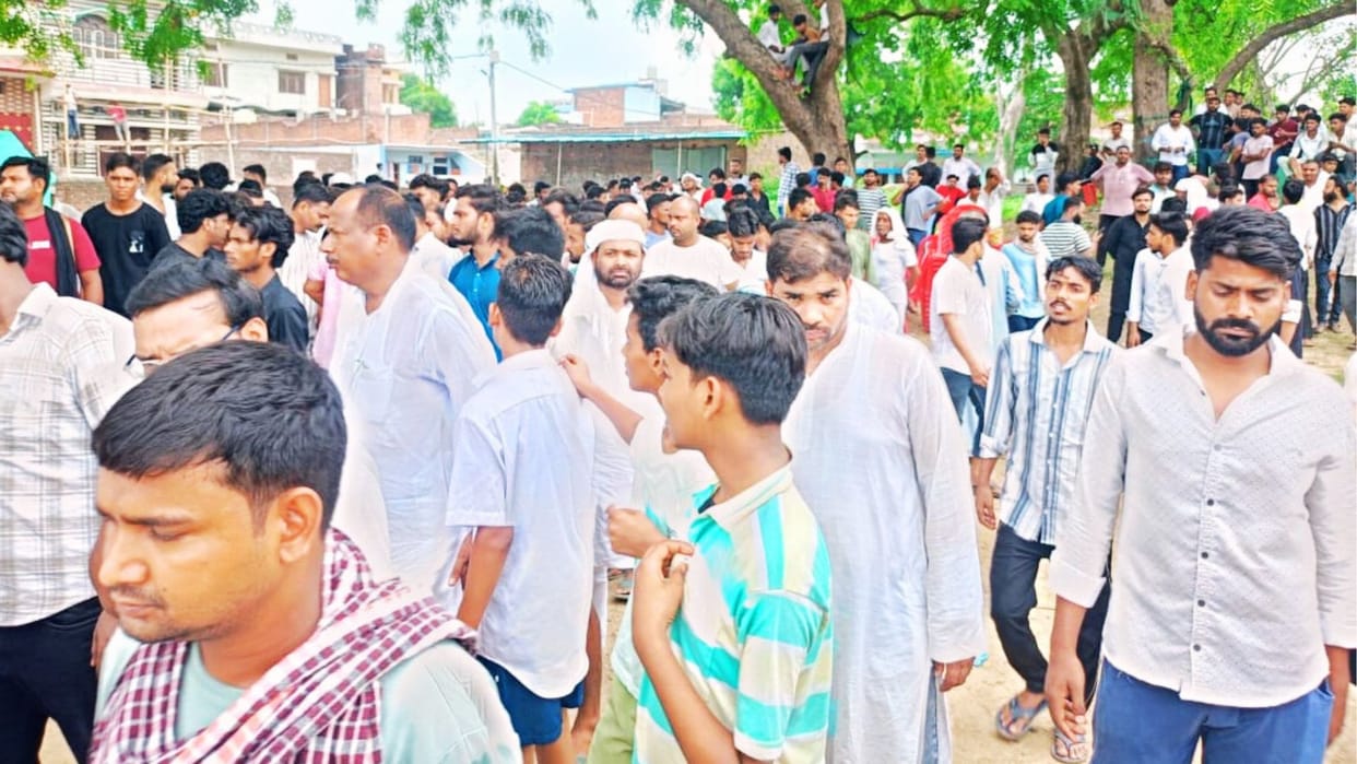 not celebrate Muharram Muslims angry over reducing size of Tajia did not perform religious activities in balli