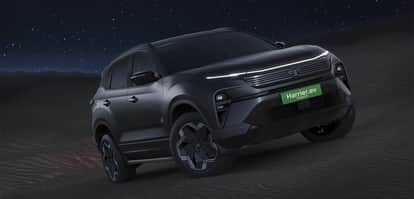 India EV Sales FY2026: Tata Leads, Mahindra Surges with 5x Growth